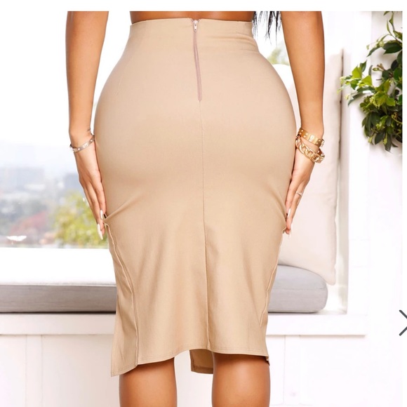 Taupe high waisted slit midi skirt - Picture 4 of 8
